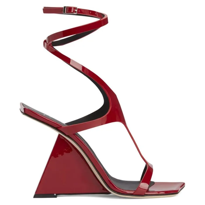 Tutankamon Red Women Giuseppe Zanotti Sandals