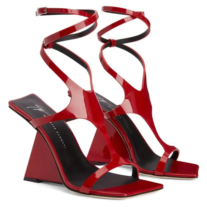 Tutankamon Red Women Giuseppe Zanotti Sandals