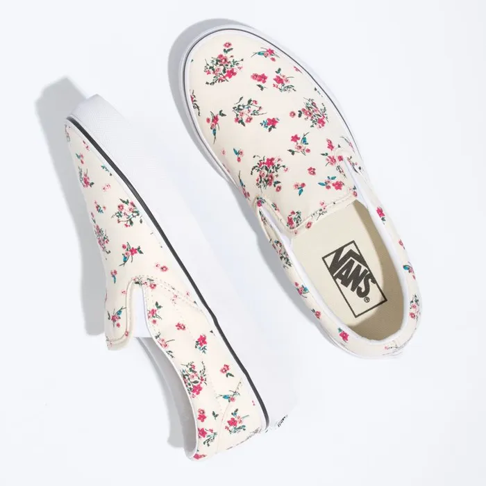 Vans Classics Shoes MensWomens Ditsy Floral Classic SlipOn Classic WhiteTrue White