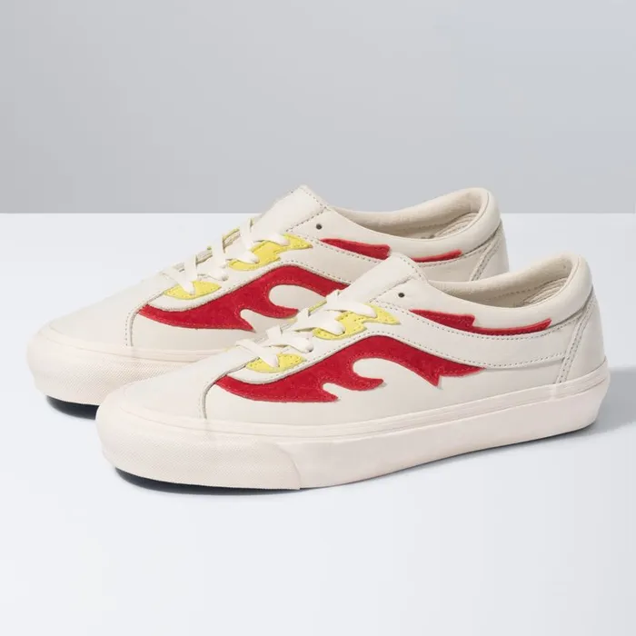Vans Classics Shoes MensWomens Flamethrower Bold NI FT Antique WhiteRed