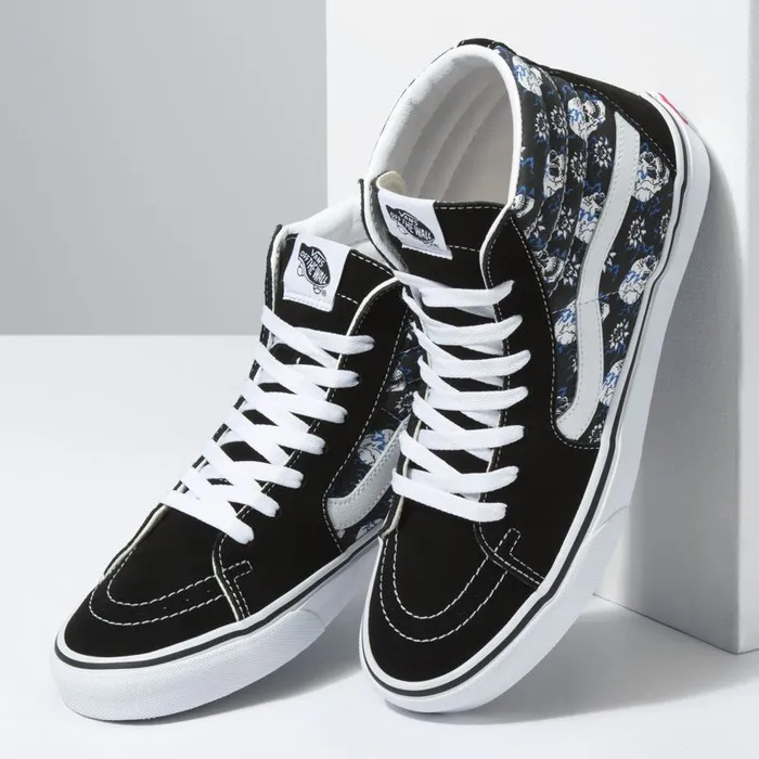 Vans Classics Shoes MensWomens Flash Skulls Sk8Hi BlackTrue White Vans Classics Shoes MensWomens Flash Skulls Sk8Hi BlackTrue White