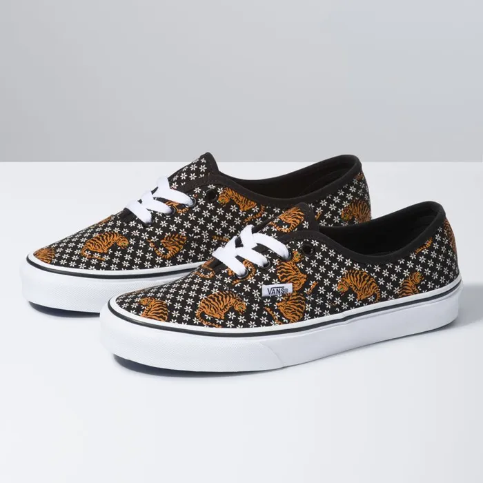 Vans Classics Shoes MensWomens Tiger Floral Authentic BlackTrue White