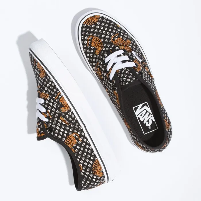 Vans Classics Shoes MensWomens Tiger Floral Authentic BlackTrue White