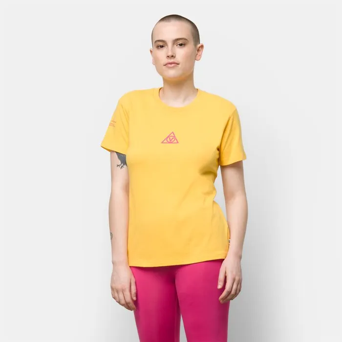 Vans TShirts and Tanks Womens 66 Supply Tri Boyfriend Crew Tee Lemon Chrome Vans TShirts and Tanks Womens 66 Supply Tri Boyfriend Crew Tee Lemon Chrome