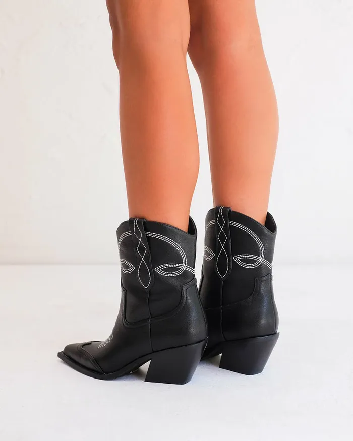 Women Ankle Boots Billini UDEL 8211 BLACKWHITE