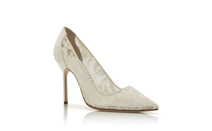 Women BB Manolo Blahnik BBLA BRIDE White Lace Pointed Toe Pumps