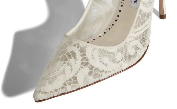 Women BB Manolo Blahnik BBLA BRIDE White Lace Pointed Toe Pumps Women BB Manolo Blahnik BBLA BRIDE White Lace Pointed Toe Pumps