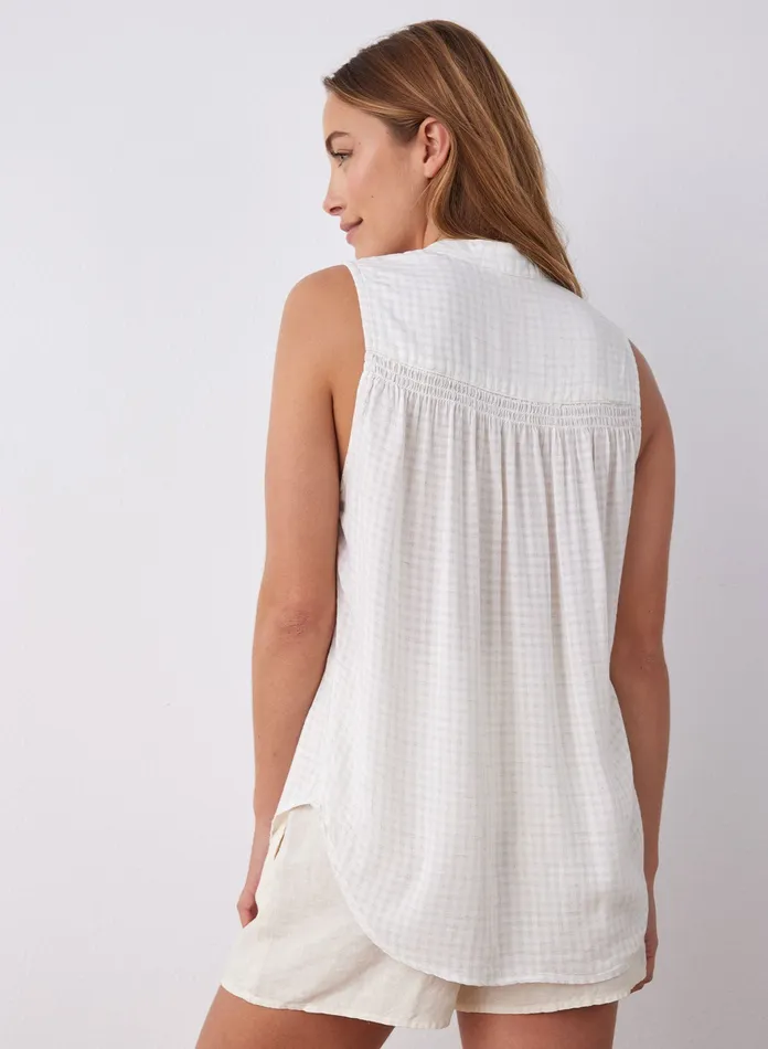 Women Bella Dahl Sleeveless Sleeveless Smocked Button Down 8211 Light Sand LIGHT SAND