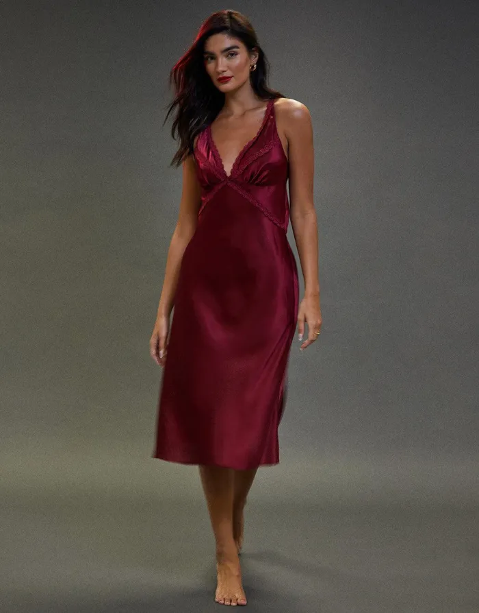 Women Burgundy Satin Halterneck Night Dress Burgundy Threadbare Loungewear Women Burgundy Satin Halterneck Night Dress Burgundy Threadbare Loungewear