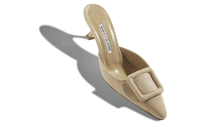 Women Casual Manolo Blahnik MAYSALE Beige Suede Kitten Heel Mules Women Casual Manolo Blahnik MAYSALE Beige Suede Kitten Heel Mules