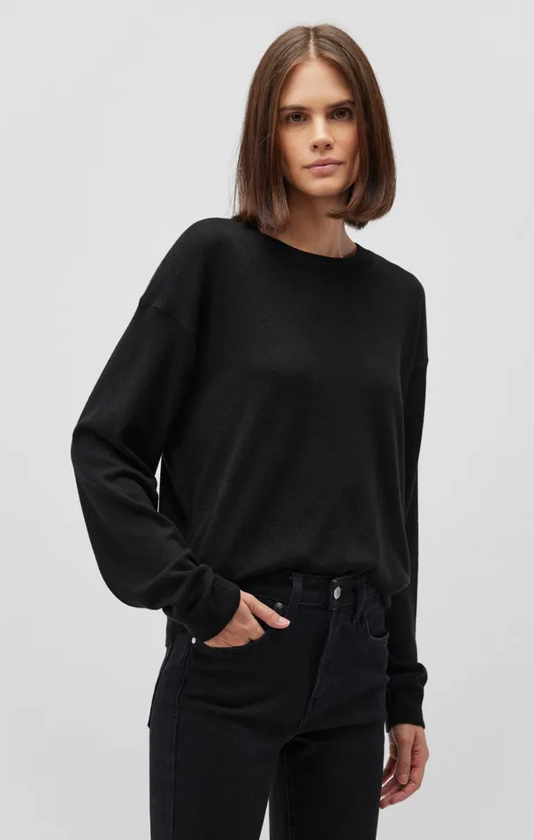 Women Crew Neck Sweater In Black Mavi Jeans Sweaters