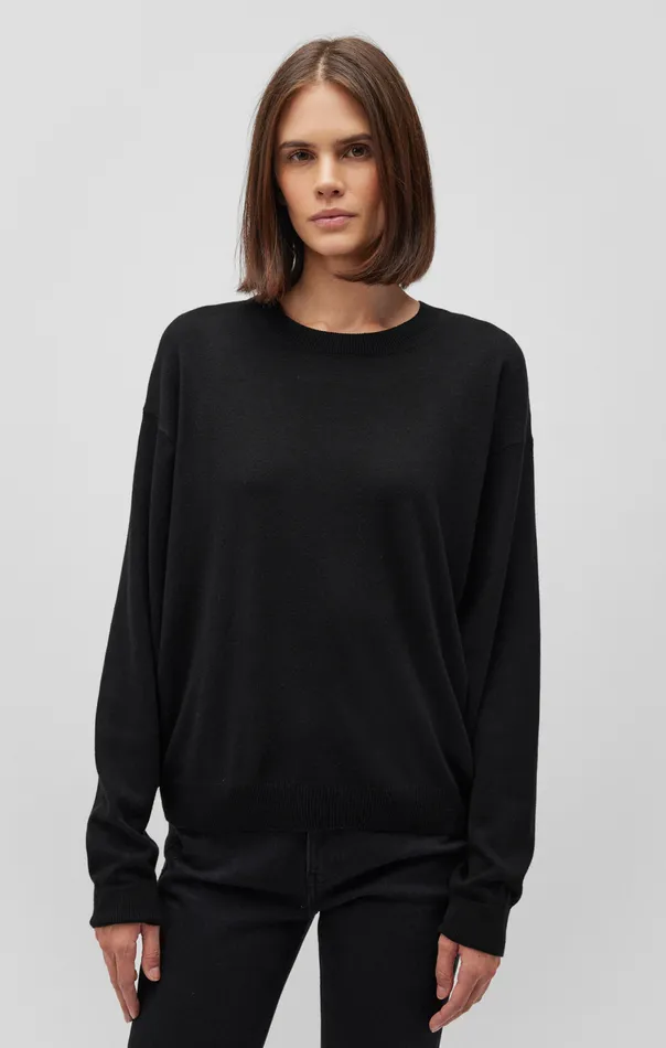 Women Crew Neck Sweater In Black Mavi Jeans Sweaters Women Crew Neck Sweater In Black Mavi Jeans Sweaters