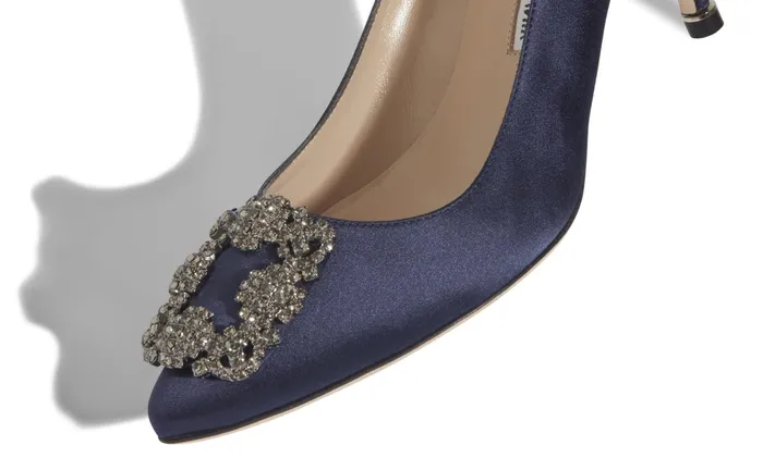 Women Dress Shoes Manolo Blahnik HANGISI 70 Navy Blue Satin Jewel Buckle Pumps Women Dress Shoes Manolo Blahnik HANGISI 70 Navy Blue Satin Jewel Buckle Pumps