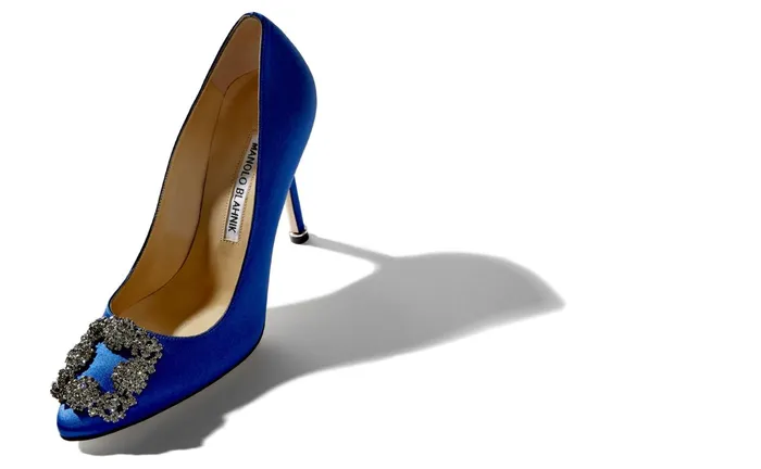 Women Dress Shoes Manolo Blahnik HANGISI Blue Satin Jewel Buckle Pumps Women Dress Shoes Manolo Blahnik HANGISI Blue Satin Jewel Buckle Pumps