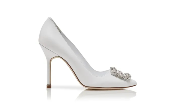 Women Dress Shoes Manolo Blahnik HANGISI White Calf Leather Jewel Buckle Pumps Women Dress Shoes Manolo Blahnik HANGISI White Calf Leather Jewel Buckle Pumps