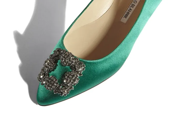 Women Dress Shoes Manolo Blahnik HANGISIFLAT Green Satin Jewel Buckle Flat Shoes Women Dress Shoes Manolo Blahnik HANGISIFLAT Green Satin Jewel Buckle Flat Shoes