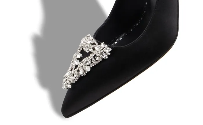 Women Dress Shoes Manolo Blahnik TRINA Black Satin Triangular Embellished Pumps Women Dress Shoes Manolo Blahnik TRINA Black Satin Triangular Embellished Pumps