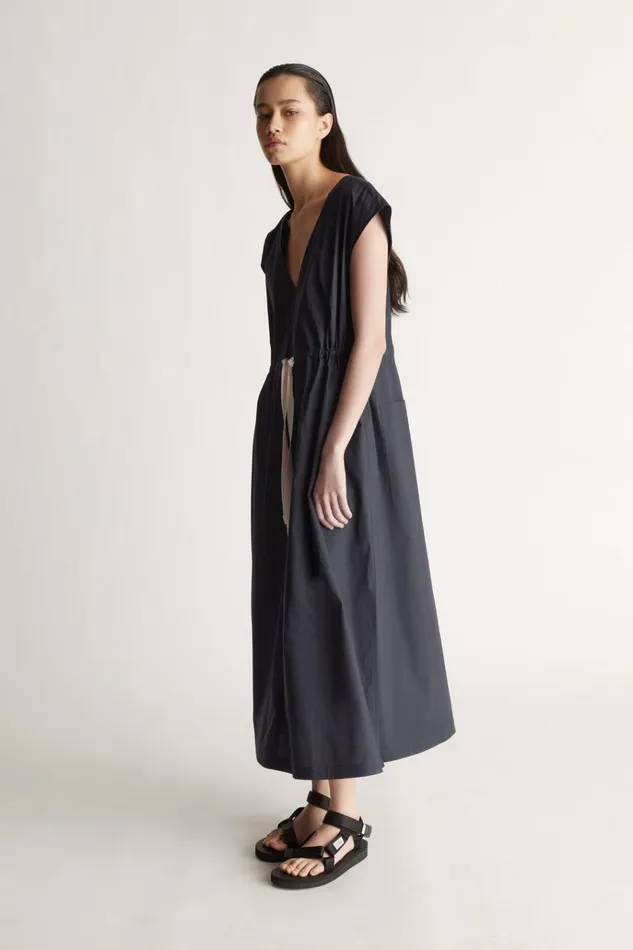 Women Dresses Lee Mathews LM Poplin V Neck Dress Navy