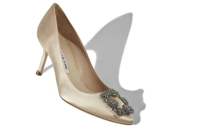 Women Hangisi Manolo Blahnik HANGISI 70 Champagne Satin Jewel Buckle Pumps Women Hangisi Manolo Blahnik HANGISI 70 Champagne Satin Jewel Buckle Pumps