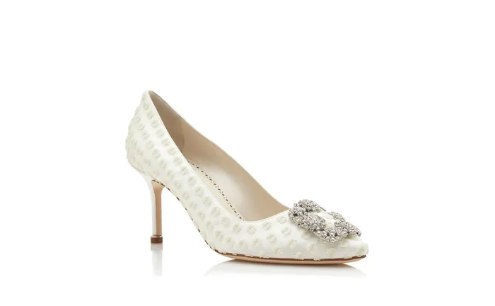 Women Hangisi Manolo Blahnik HANGISI 70 White Textile Dobby Print Jewel Buckle Pumps Women Hangisi Manolo Blahnik HANGISI 70 White Textile Dobby Print Jewel Buckle Pumps