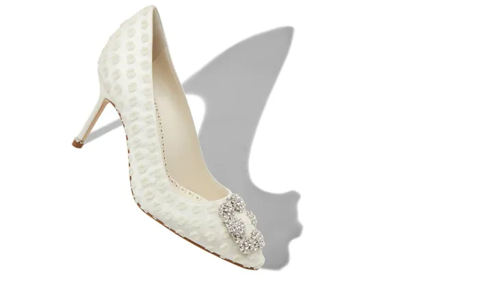 Women Hangisi Manolo Blahnik HANGISI 70 White Textile Dobby Print Jewel Buckle Pumps Women Hangisi Manolo Blahnik HANGISI 70 White Textile Dobby Print Jewel Buckle Pumps
