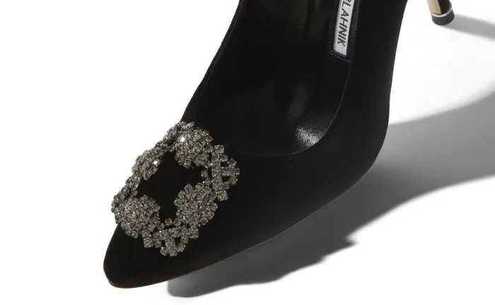 Women Hangisi Manolo Blahnik HANGISI VELVET Black Velvet Jewel Buckle Pumps Women Hangisi Manolo Blahnik HANGISI VELVET Black Velvet Jewel Buckle Pumps