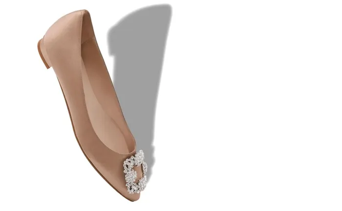 Women Hangisi Manolo Blahnik HANGISIFLAT Beige Satin Jewel Buckle Flat Shoes Women Hangisi Manolo Blahnik HANGISIFLAT Beige Satin Jewel Buckle Flat Shoes