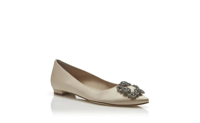 Women Hangisi Manolo Blahnik HANGISIFLAT Champagne Satin Jewel Buckle Flat Shoes Women Hangisi Manolo Blahnik HANGISIFLAT Champagne Satin Jewel Buckle Flat Shoes