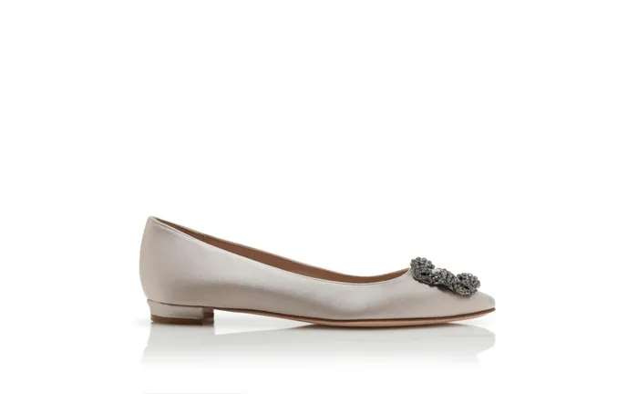 Women Hangisi Manolo Blahnik HANGISIFLAT Light Grey Satin Jewel Buckle Flat Shoes Women Hangisi Manolo Blahnik HANGISIFLAT Light Grey Satin Jewel Buckle Flat Shoes