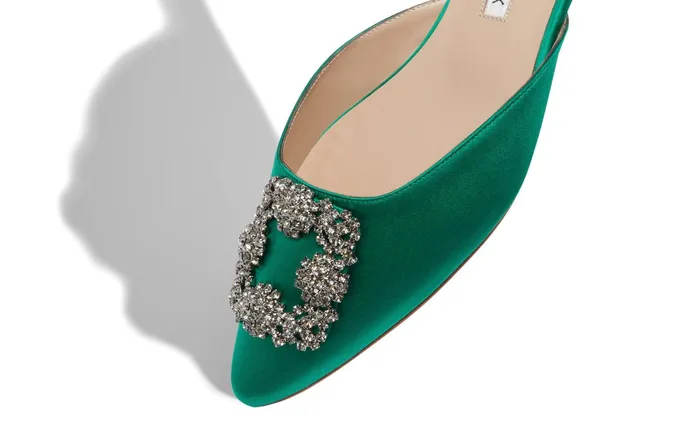 Women Hangisi Manolo Blahnik HANGISIMUFLAT Green Satin Jewel Buckle Flat Mules Women Hangisi Manolo Blahnik HANGISIMUFLAT Green Satin Jewel Buckle Flat Mules