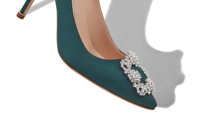 Women High Heels Manolo Blahnik HANGISI 90 Forest Green Satin Jewel Buckle Pumps Women High Heels Manolo Blahnik HANGISI 90 Forest Green Satin Jewel Buckle Pumps