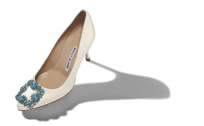 Women High Heels Manolo Blahnik HANGISI BRIDE 90 White Satin Jewel Buckle Pumps Women High Heels Manolo Blahnik HANGISI BRIDE 90 White Satin Jewel Buckle Pumps