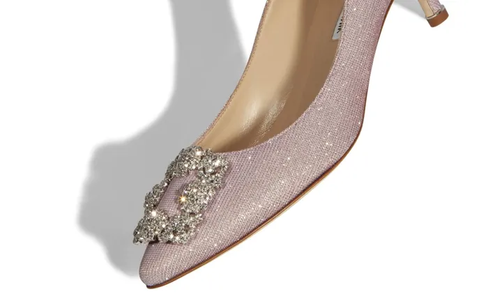 Women Low Heels Manolo Blahnik HANGISI GLITTER 50 Light Pink Glitter Fabric Jewel Buckle Pumps Women Low Heels Manolo Blahnik HANGISI GLITTER 50 Light Pink Glitter Fabric Jewel Buckle Pumps