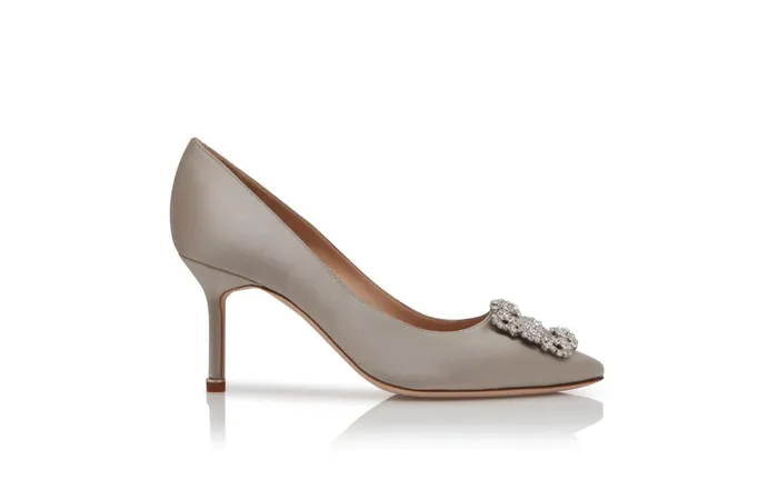 Women Mid Heels Manolo Blahnik HANGISI 70 Light Grey Satin Jewel Buckle Pumps Women Mid Heels Manolo Blahnik HANGISI 70 Light Grey Satin Jewel Buckle Pumps