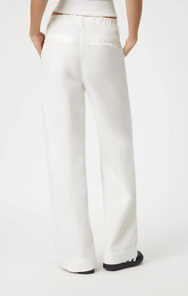 Women Pera Pleated Wide Leg In OffWhite Light Twill Mavi Jeans Pants