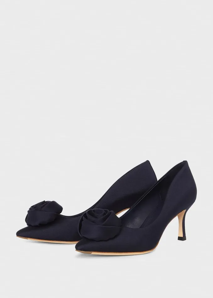 Womens Monroe Court Navy Hobbs Heels