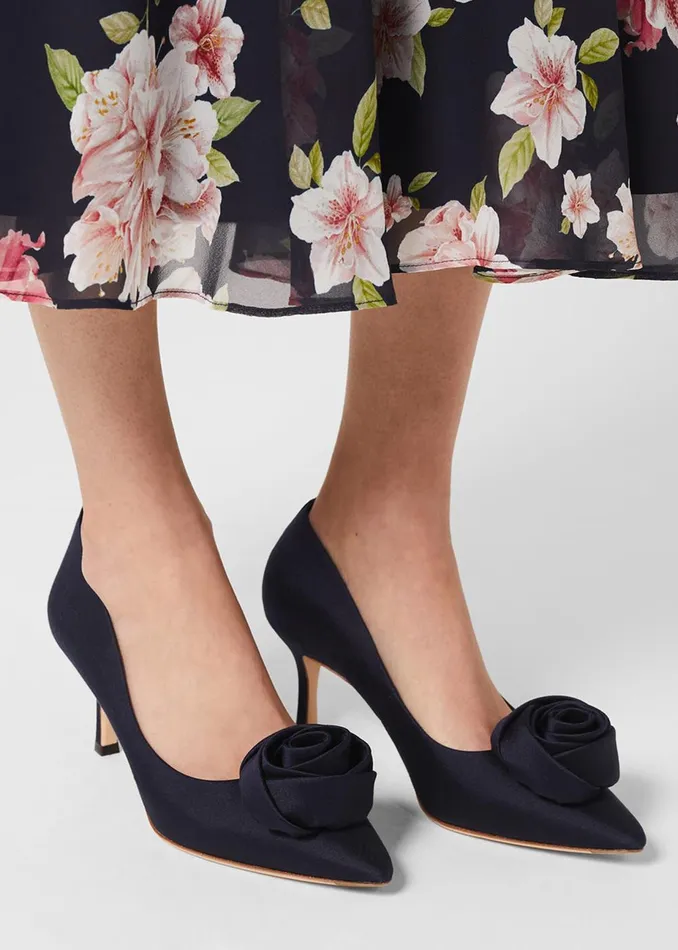 Womens Monroe Court Navy Hobbs Heels