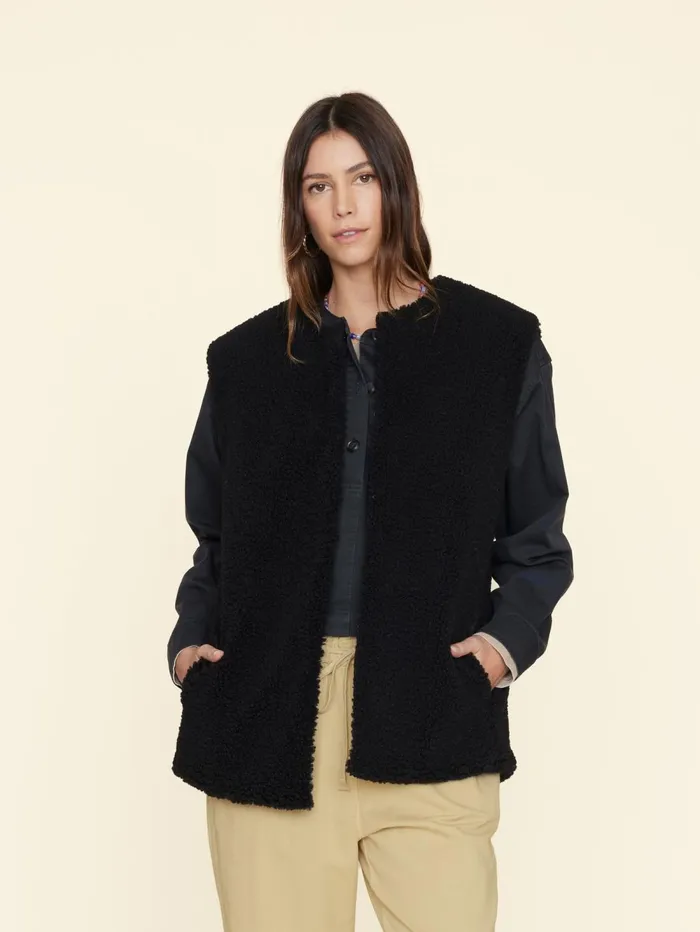 XRENA Black Thea Vest Women Sweaters and Jackets