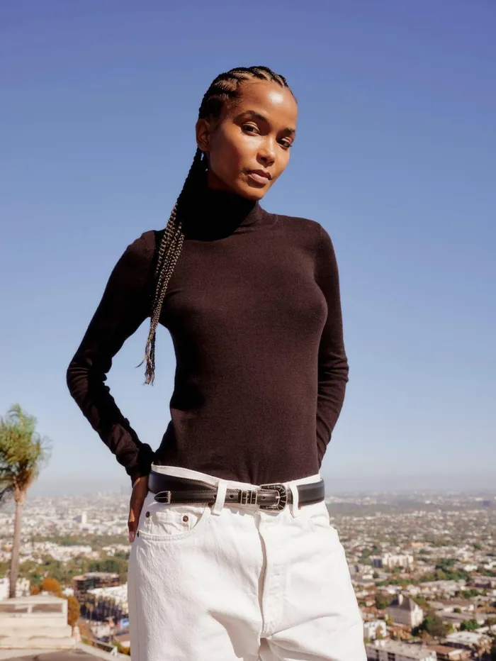 XRENA Black Tommy Sweater Women Sweaters and Jackets XRENA Black Tommy Sweater Women Sweaters and Jackets
